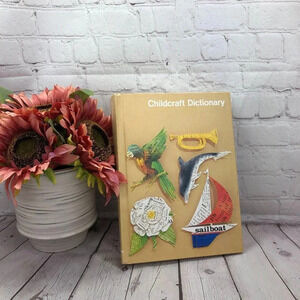 Vintage 1982 Childcraft the how and why library dictionary